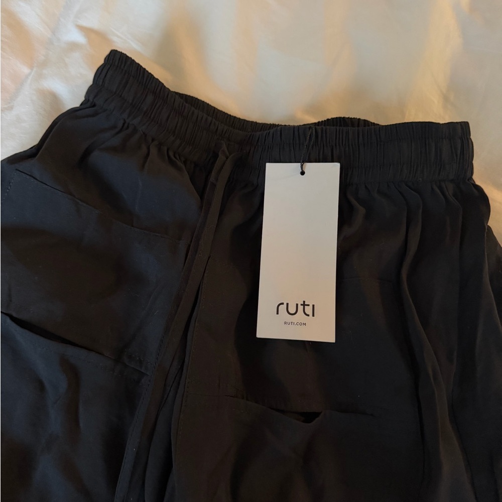 Ruti the go to skirt - Picture 3 of 4